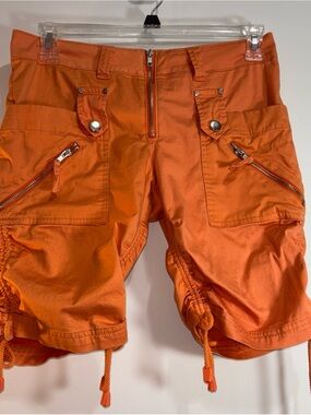 Crest Jeans Orange Womens Cargo Shorts - 9/10. 977